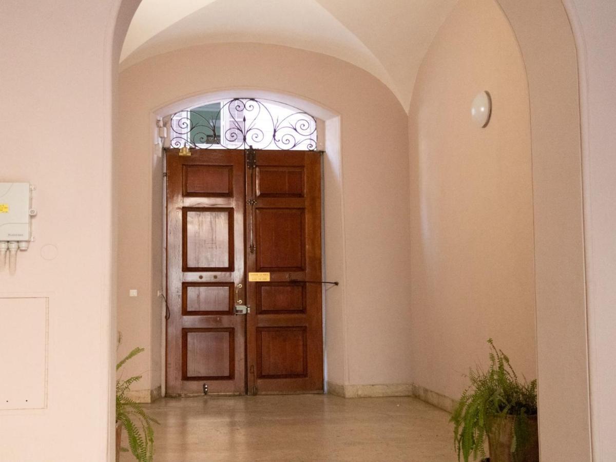 The Best Rent - Spacious Apartment Near Roma Termini Station Exterior foto